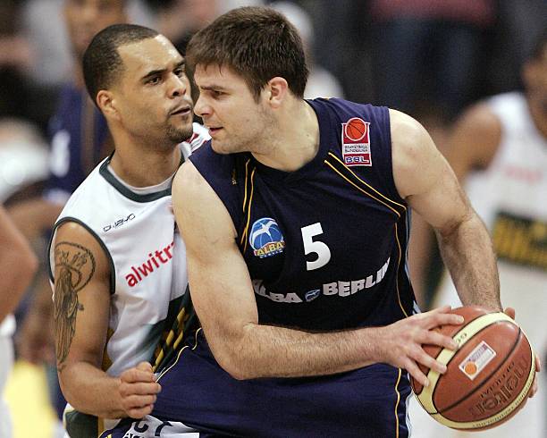 比赛的上半 比赛的上半