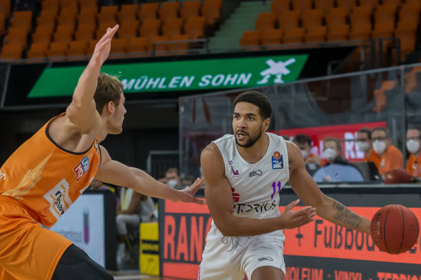 夫斯基和穆 夫斯基和穆